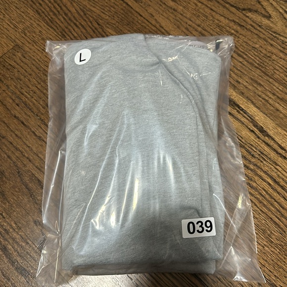 NWT Harlyn Plunge Neck Sequin Dress - Picture 9 of 9